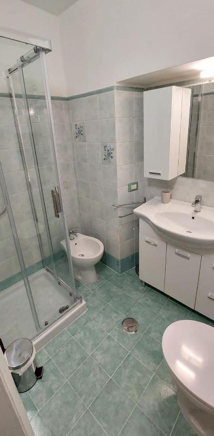 La Casa Sotto Il Castello Apartment Брачано Екстериор снимка